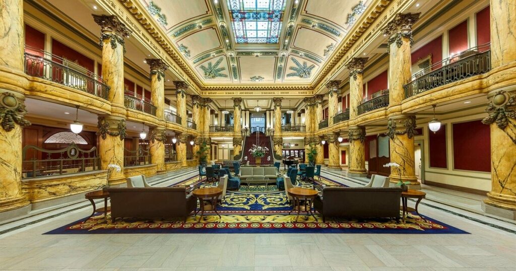 Looking for romantic getaways in Virginia with timeless grandeur? The Jefferson Hotel in Richmond pairs city culture with historic architecture and five-star comfort.