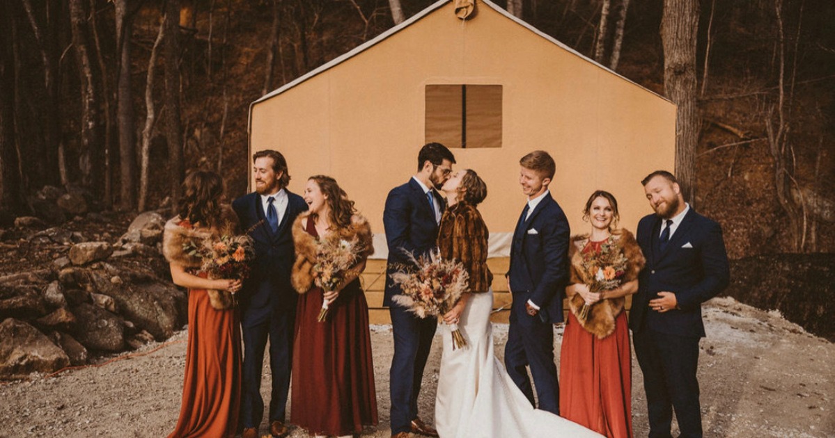 Micro Wedding Venues in the Blue Ridge Mountains: 6 Intimate Spots Across 6 States featured Image