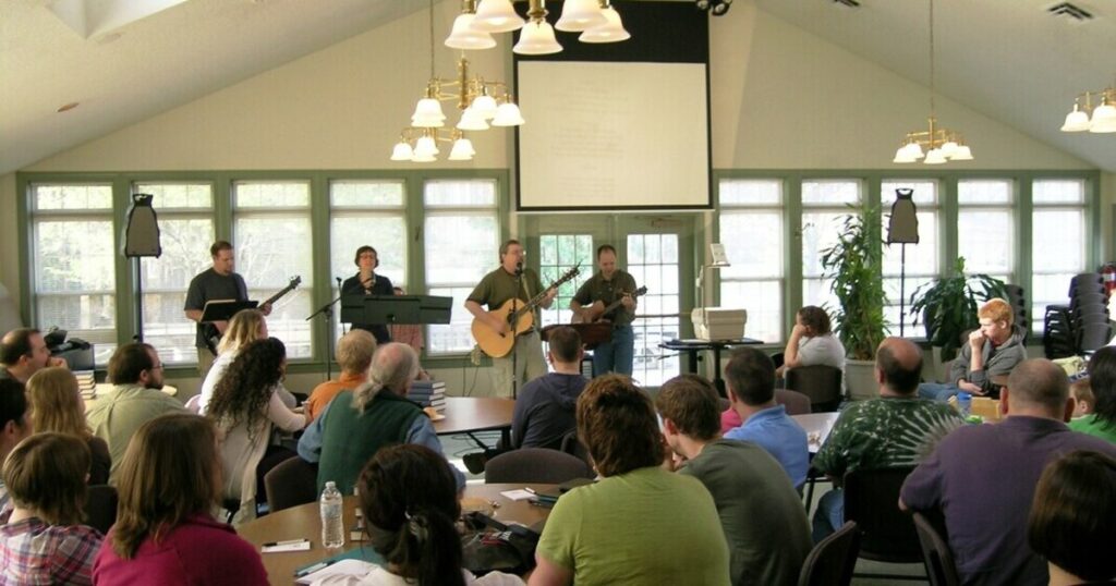 Christian family reunion venue in Virginia at Williamsburg Christian Retreat Center with wooded trails, cabins, and recreation areas.