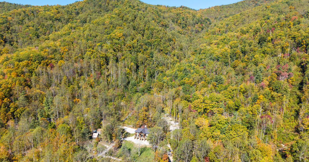 Best Mountain Getaways in Virginia: Find the Experience You’re After featured Image